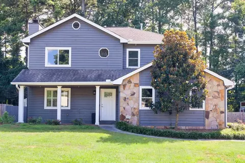 1229 Gate Post Ln, Lawrenceville, GA 30044