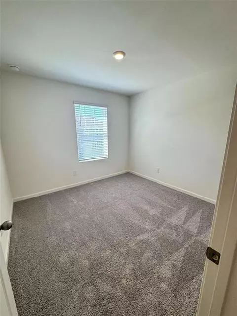 55 Ingleton Dr, Winder, GA 30680 photo 8
