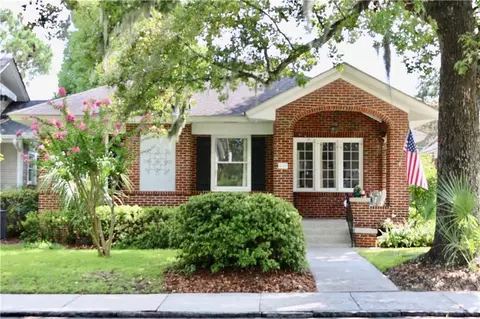 609 E 49th St, Savannah, GA 31405