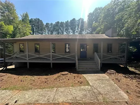 182 Castleair Dr NE, Kennesaw, GA 30144