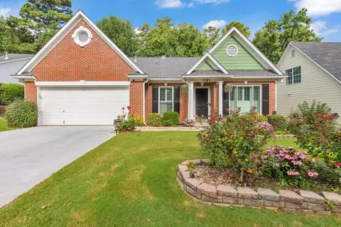 1121 Lake Lucerne Rd SW, Lilburn, GA 30047