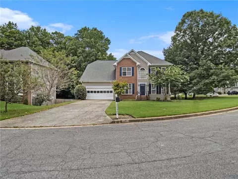 2405 Compton Pl, Suwanee, GA 30024 photo 3