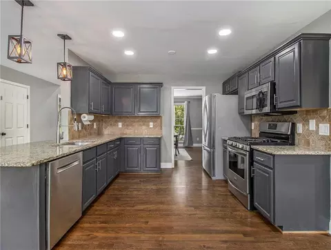 2405 Compton Pl, Suwanee, GA 30024 photo 13