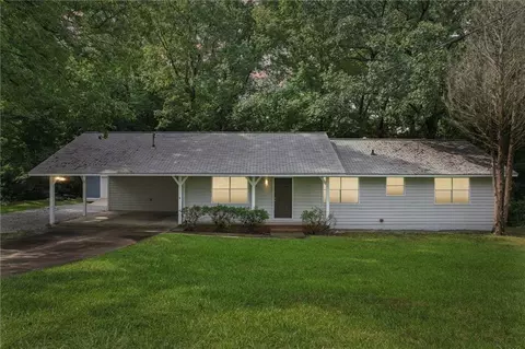 6095 Ridge Way, Douglasville, GA 30135