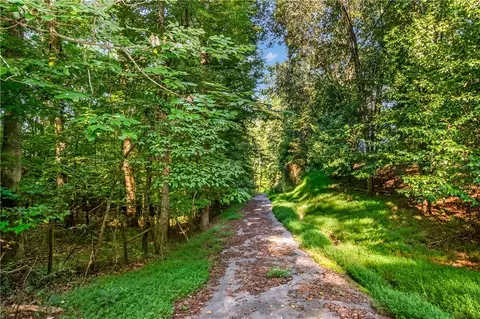 341 Edgewater Dr, Ellijay, GA 30540