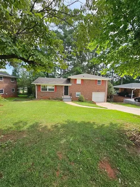 3638 Glen Falls Dr, Decatur, GA 30032