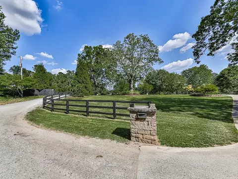 Exterior - 830 Scott Rd, Canton, GA 30115 photo 27 of 32