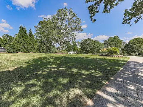 Exterior - 830 Scott Rd, Canton, GA 30115 photo 16 of 32