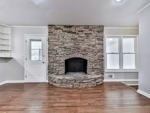 Living - 830 Scott Rd, Canton, GA 30115 photo 5 of 9