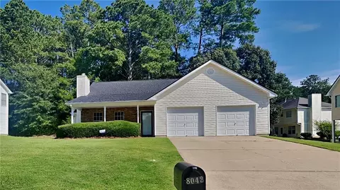 8043 Harmony Lakes Dr, Lithonia, GA 30058