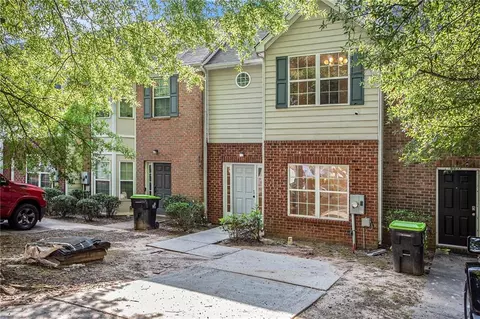 396 Brookview Dr, Riverdale, GA 30274