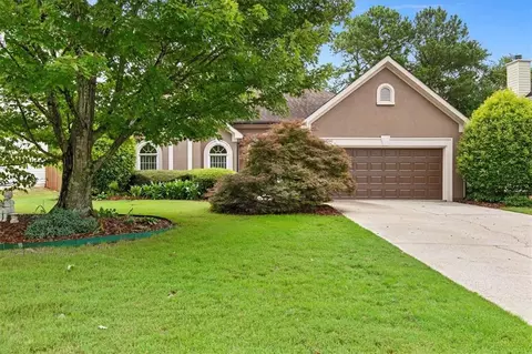 725 Gates Ln, Alpharetta, GA 30022