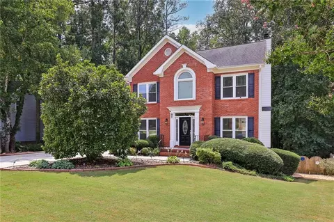 971 Cedar Bluff Trl SW, Lilburn, GA 30047