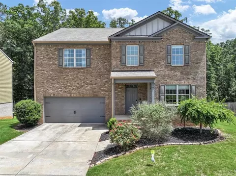 211 Shaker Hollow Dr, Mcdonough, GA 30253