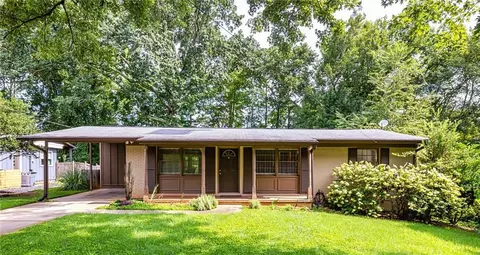 2638 Shetland Dr, Decatur, GA 30033