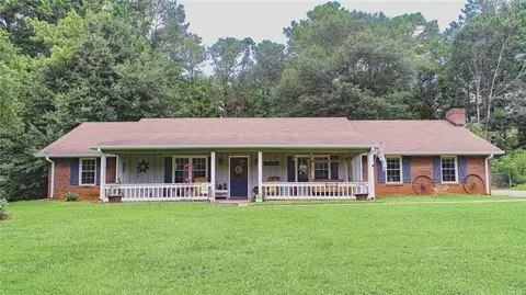 1868 Brandy Woods Dr, Conyers, GA 30013