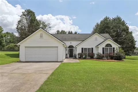 4913 Martin Farms Dr, Powder Springs, GA 30127