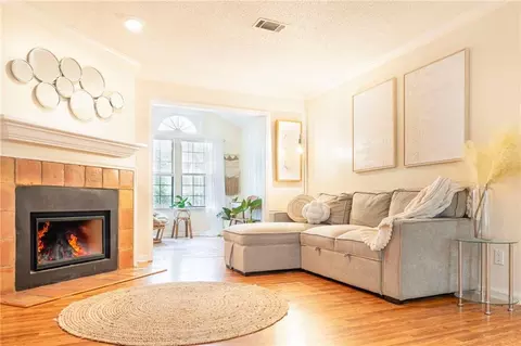 205 Barrington Hills Dr, Atlanta, GA 30350