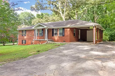 500 Oakview Dr, Stockbridge, GA 30281