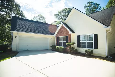 141 Williamsburg Way, Winder, GA 30680
