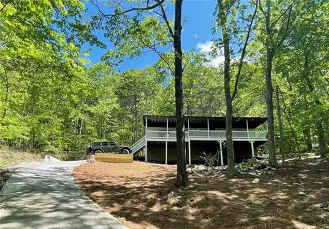 5688 Henderson Mountain Rd, Jasper, GA 30143