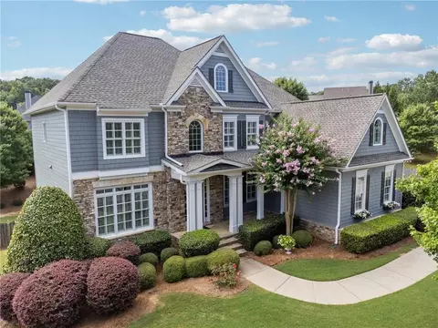 3003 Dilcrest Dr NW, Marietta, GA 30064