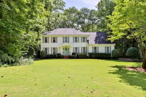 3767 Cliff Crest Dr SE, Smyrna, GA 30080