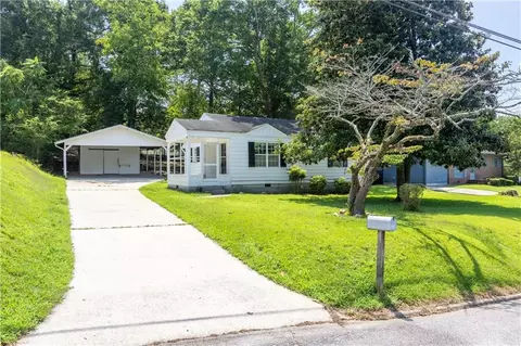 383 Laura Dr NW, Gainesville, GA 30501