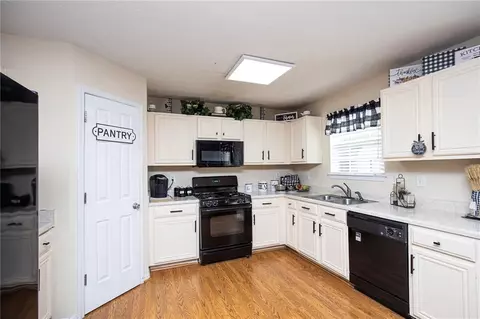 13348 Henderson Ct, Hampton, GA 30228 photo 7