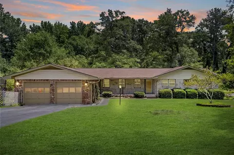 2975 Riviera Dr NW, Conyers, GA 30012