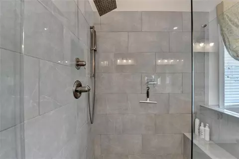 Bath - 3040 Labrouste Cv, Duluth, GA 30097 photo 7 of 11