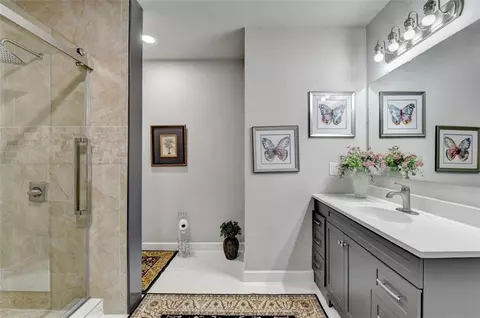 Bath - 3040 Labrouste Cv, Duluth, GA 30097 photo 10 of 11