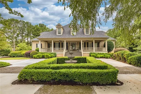 150 Troon Dr, Fayetteville, GA 30215