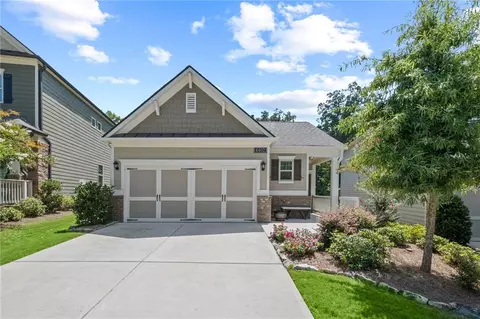6402 Crosscreek Ln, Flowery Branch, GA 30542