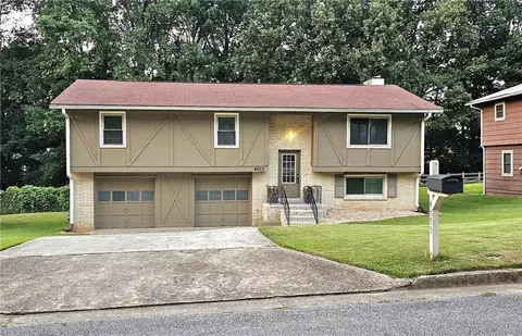 4655 Greenbriar Trl SW, Atlanta, GA 30331