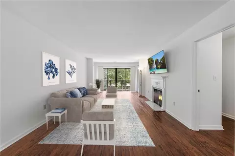 1302 Pine Heights Dr NE, Atlanta, GA 30324