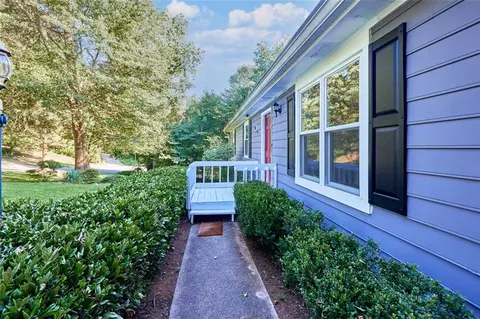 3513 Debbie Ct, Duluth, GA 30097 photo 5