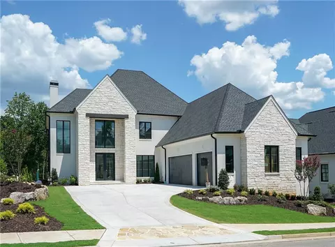 3815 Cottage Dr, Alpharetta, GA 30004