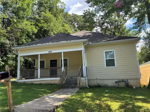 1822 Center Ave, Atlanta, GA 30344