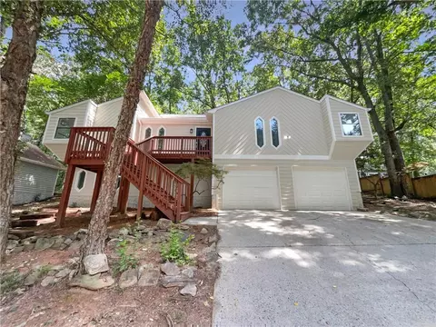 3265 Revere Cir, Snellville, GA 30039