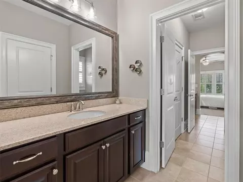 Bath - 1080 Lee St, Milton, GA 30004 photo 13 of 17