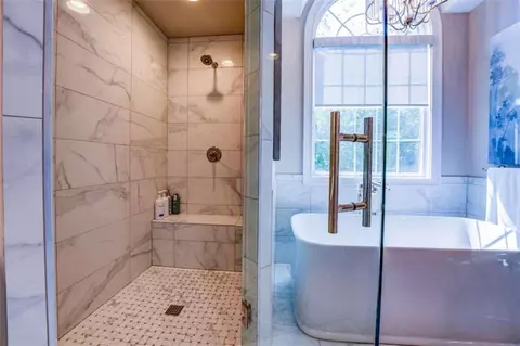 Bath - 175 Glengarry Chase, Covington, GA 30014 photo 3 of 7