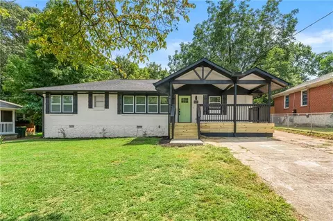 829 Northview Dr, Forest Park, GA 30297