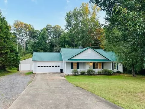 35 Fairfax Ct, Dawsonville, GA 30534