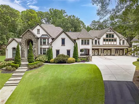 2429 Smith Dr, Loganville, GA 30052