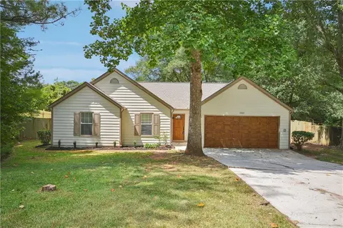 5925 Homestead Cir, Rex, GA 30273