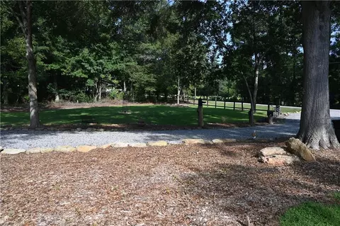 120 E Crestwood Rd, Tyrone, GA 30290 photo 4