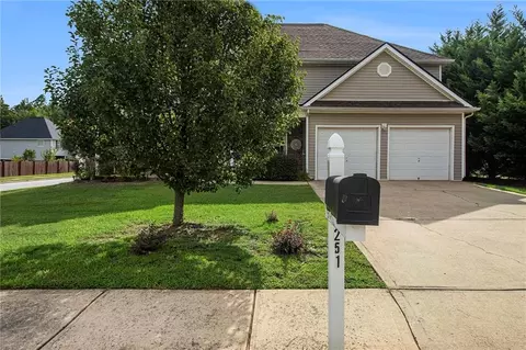 251 Millstone Dr, Hampton, GA 30228 photo 3