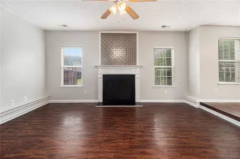 251 Millstone Dr, Hampton, GA 30228 photo 5