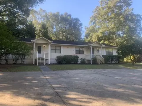304 Powder Springs St, Hiram, GA 30141
